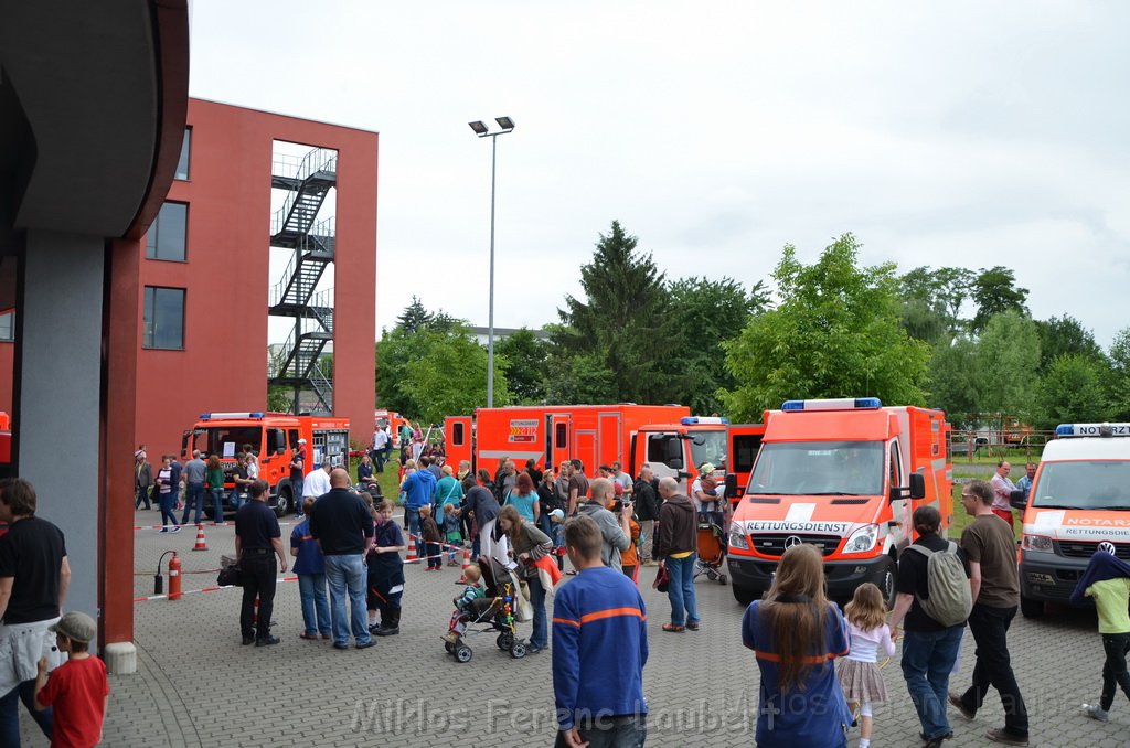 Tag der Offenen Tuer BF Koeln Weidenpesch Scheibenstr P073.JPG